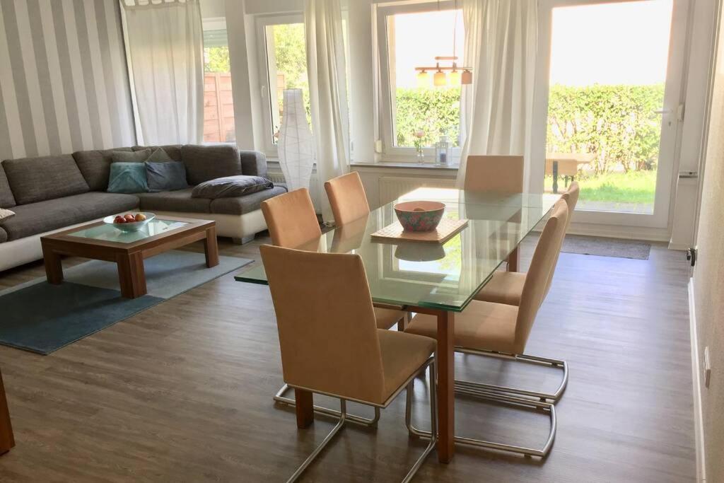 דיסלדורף Apartment 120 Qm -3 Schlafzimmer-2 Baeder- Fuer 7 Gaeste מראה חיצוני תמונה